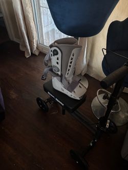 Knee Scooter 60$ and Knee Boot 30$