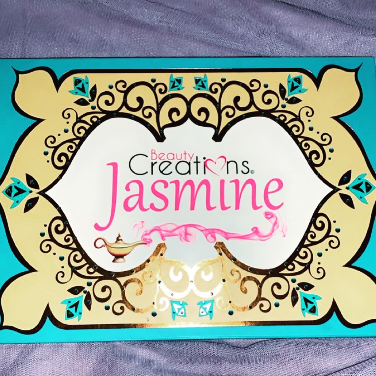 The Jasmine Eye Shadow Palette