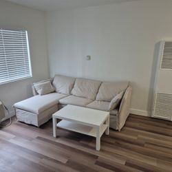 IKEA BÄCKSÄLEN 3-Seat Sofa w/ Chaise With Coffee Table