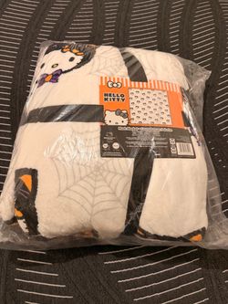 Hello Kitty Halloween Plush Blanket Full/Queen