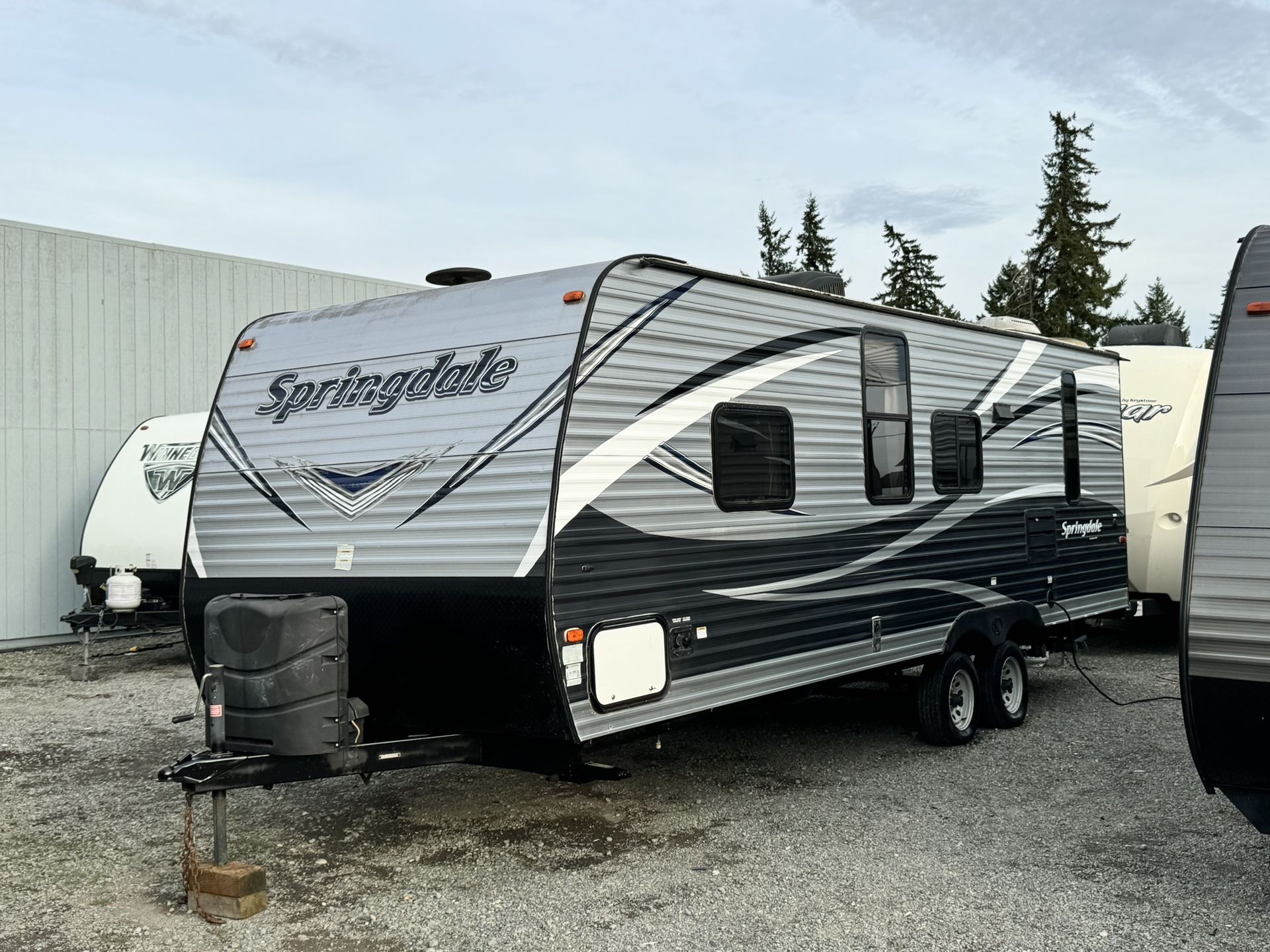 2018 27FT Keystone Springdale Travel Trailer 