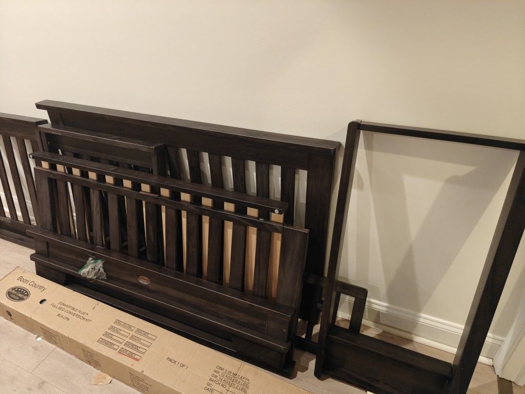 Boori Convertible Crib + Toddler Bed + Full Bed + Changing Station