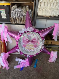 Bows 3-d piñata