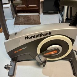 NordicTrack Elite 4.4 Exercise Bike