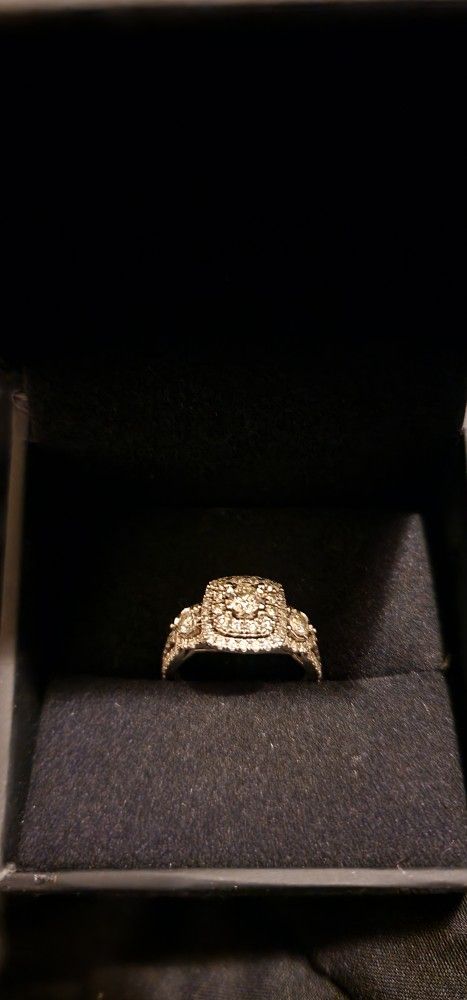 1ct Zales Womens Ring $1500