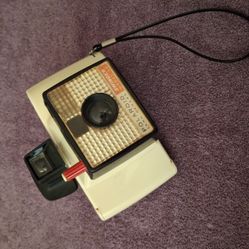 Vintage Polaroid Swinger Model 20 Camera
