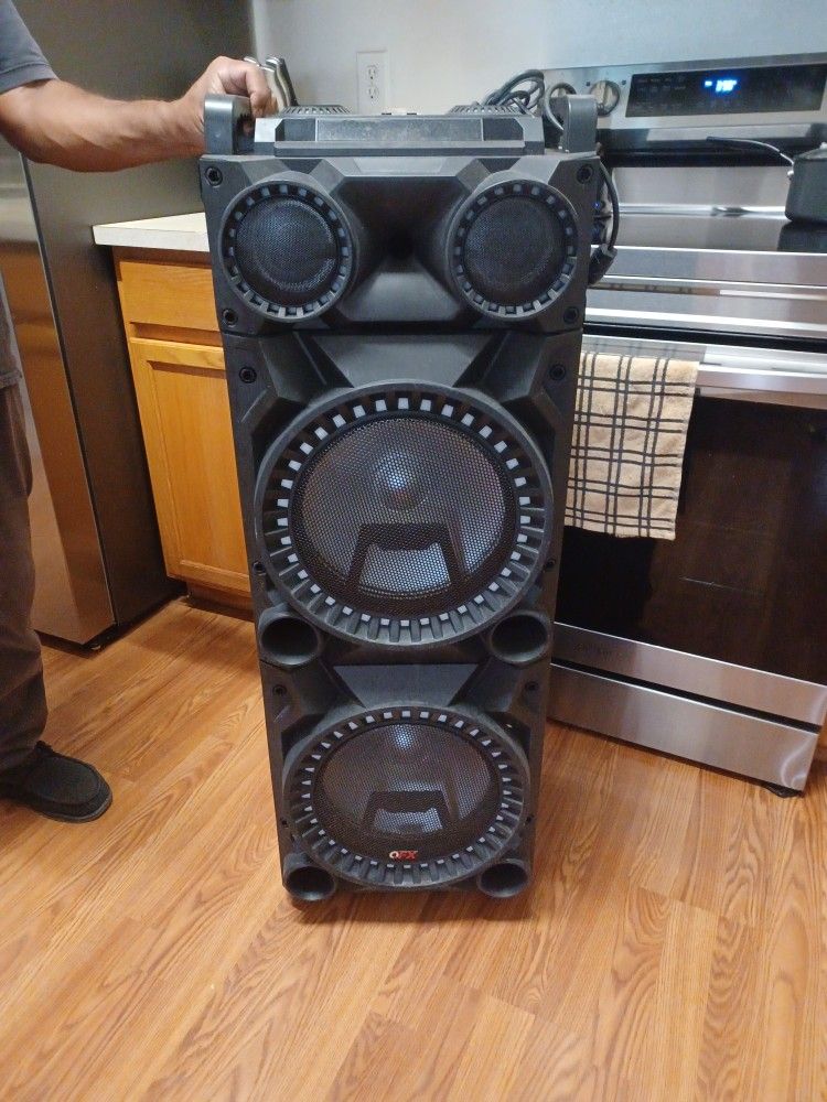 Ofx bluetooth speaker 40 Inch x 15 inch