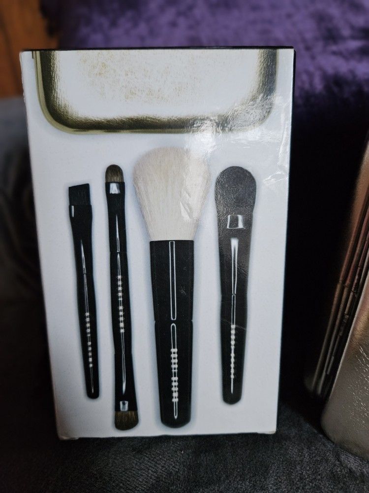 Bobbi Brown Caviar And Oyster Collection Mini Brush Set New LE