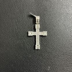 925 Sterling Silver Cross Pendant