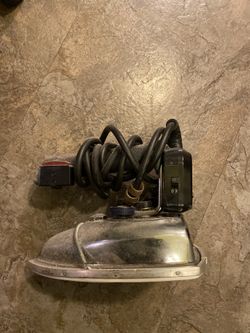 Heavy Duty Clothes Iron