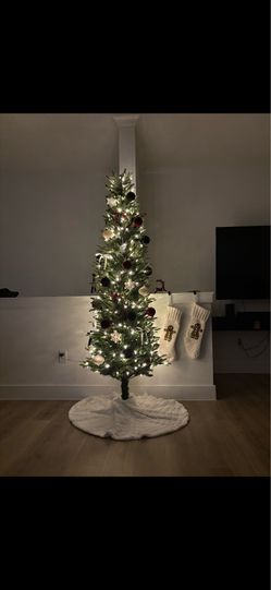 7.5 ft Christmas pencil tree