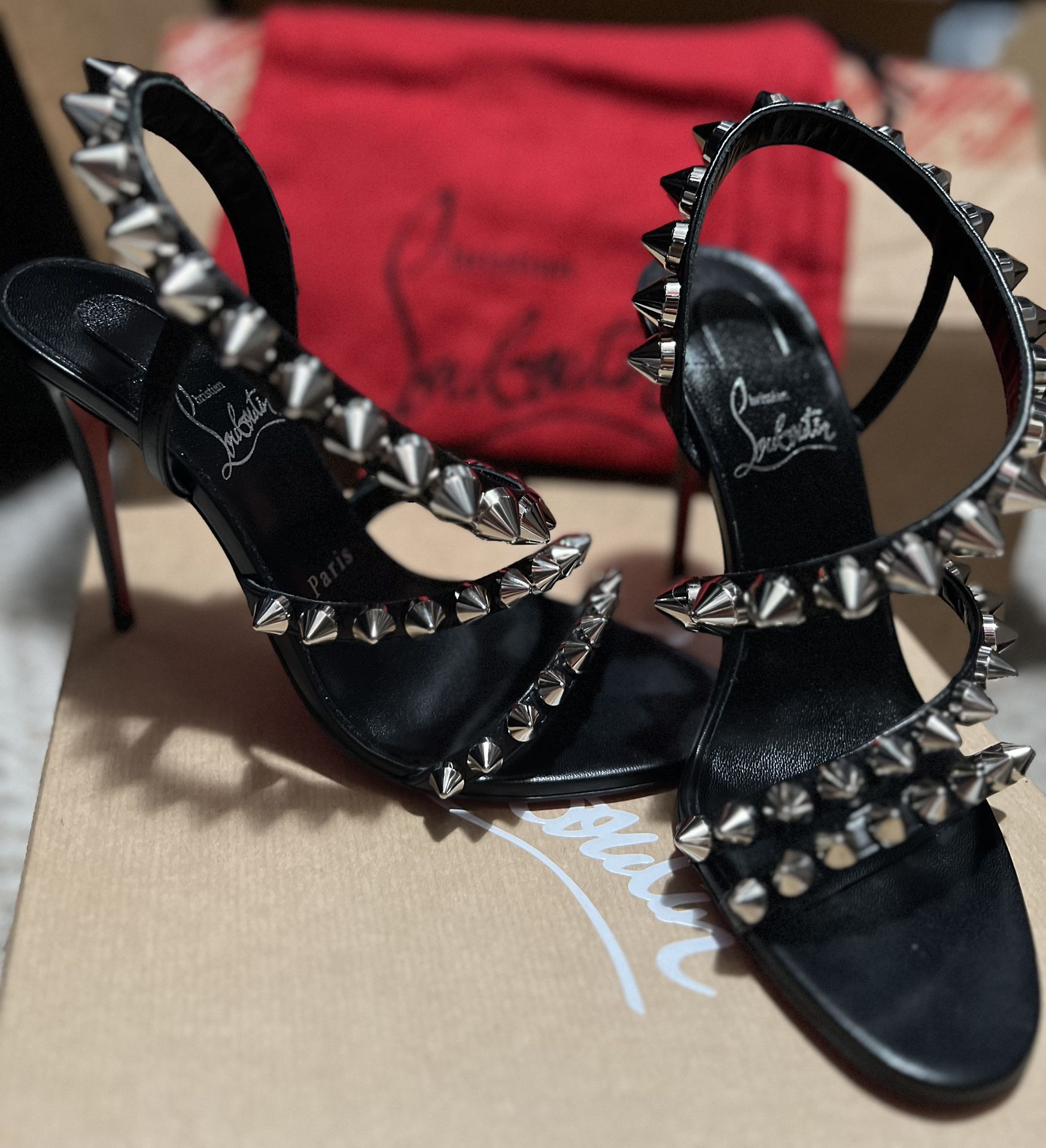 lort Falde tilbage Ændringer fra CHRISTIAN LOUBOUTIN Spikita Black Strappy Sandals Spikes Heels Pumps for  Sale in Vista, CA - OfferUp