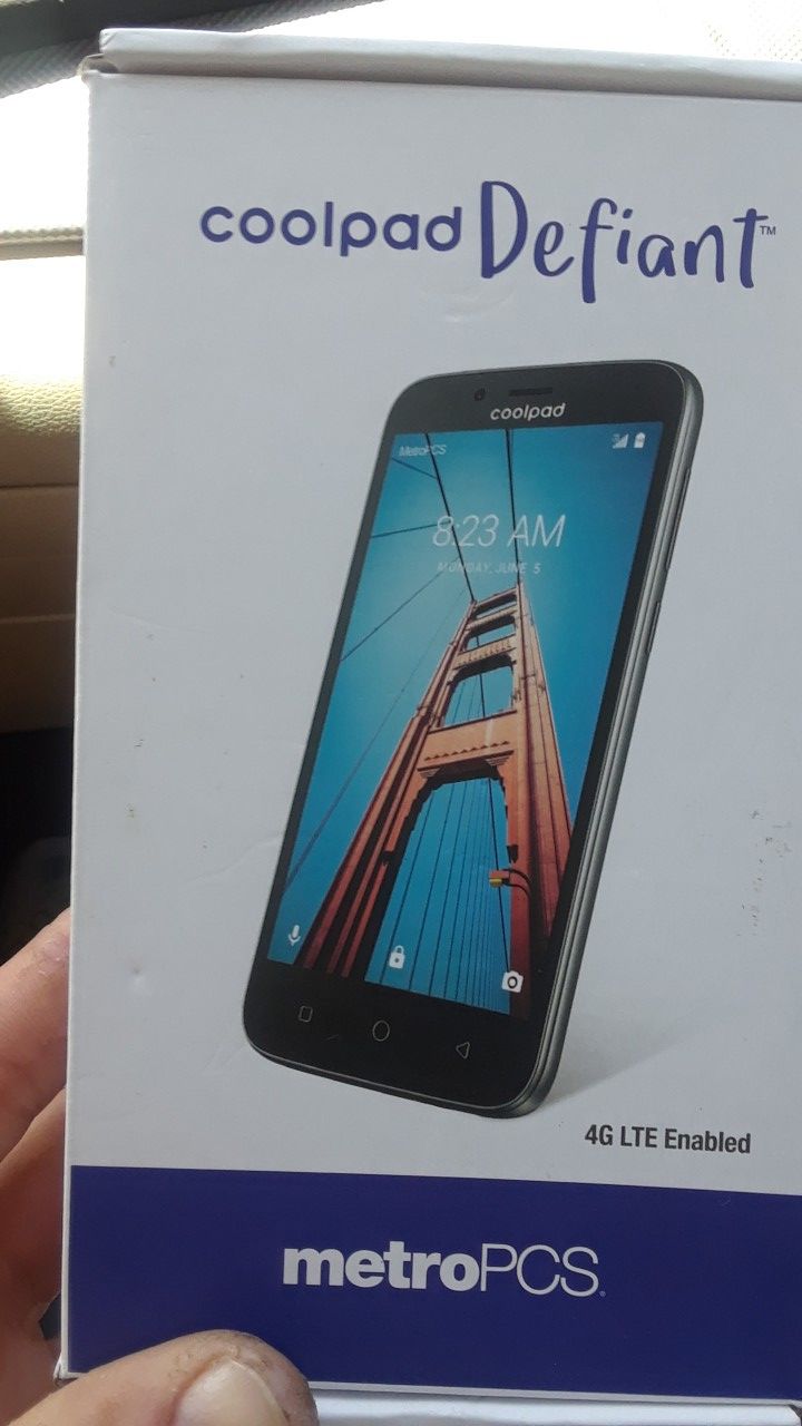 Metro pcs coolpad defiant brand new with 1 month of service