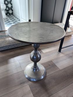 Round Metal Pedestal Side Table