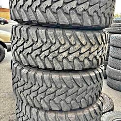 35x12.50/20 Toyo Tires Con 80% De Vida Las 4tires ✅️📣📣📣