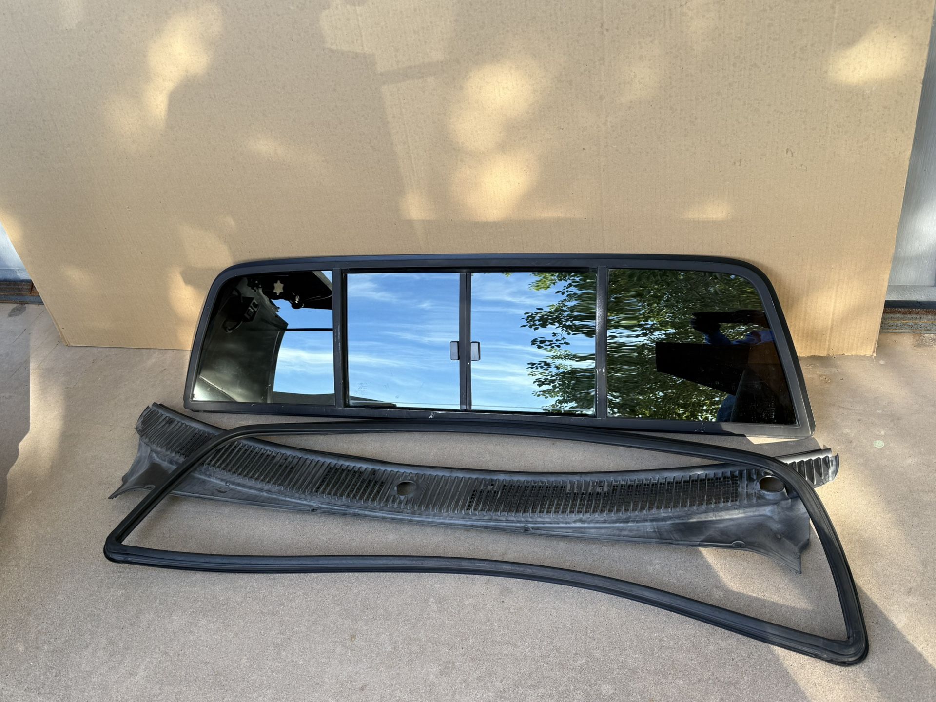 1997 Toyota Tacoma Rear Sliding Rear Window, Gasket, & Front Cowl