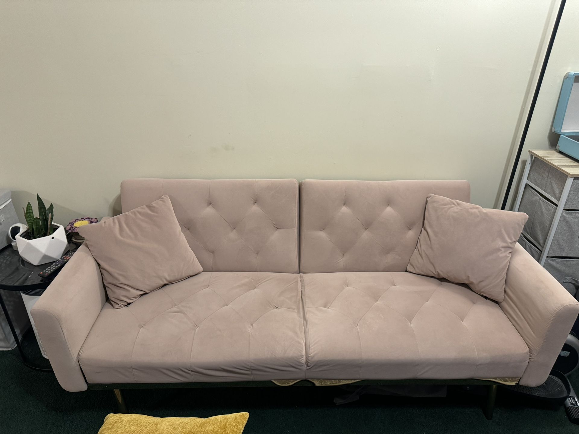 Small Light Pink Couch 