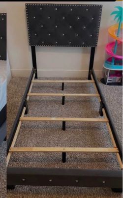 Twin bed frame and matress