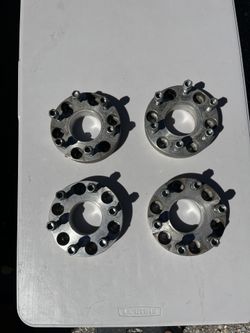 05 Chevy 1 1/2 Inch Wheel Spacers