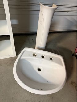 Pedestal sink