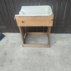 Large Cat Litter Box Hand Made Stand To Kee Dogs Out Of 