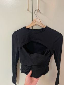 Black crop top, cut out