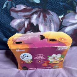 GLADE Candles VANILLA PASSION FRUIT & HAWAIIAN BREEZE 6.8 Oz/2 Ct