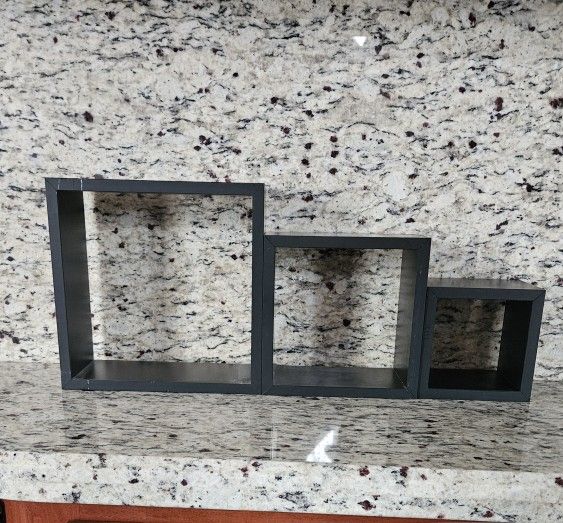Square Shelf Set