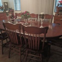 Oak Dining Table Eight Chairs Very Good Condition Two Leaves Very Large