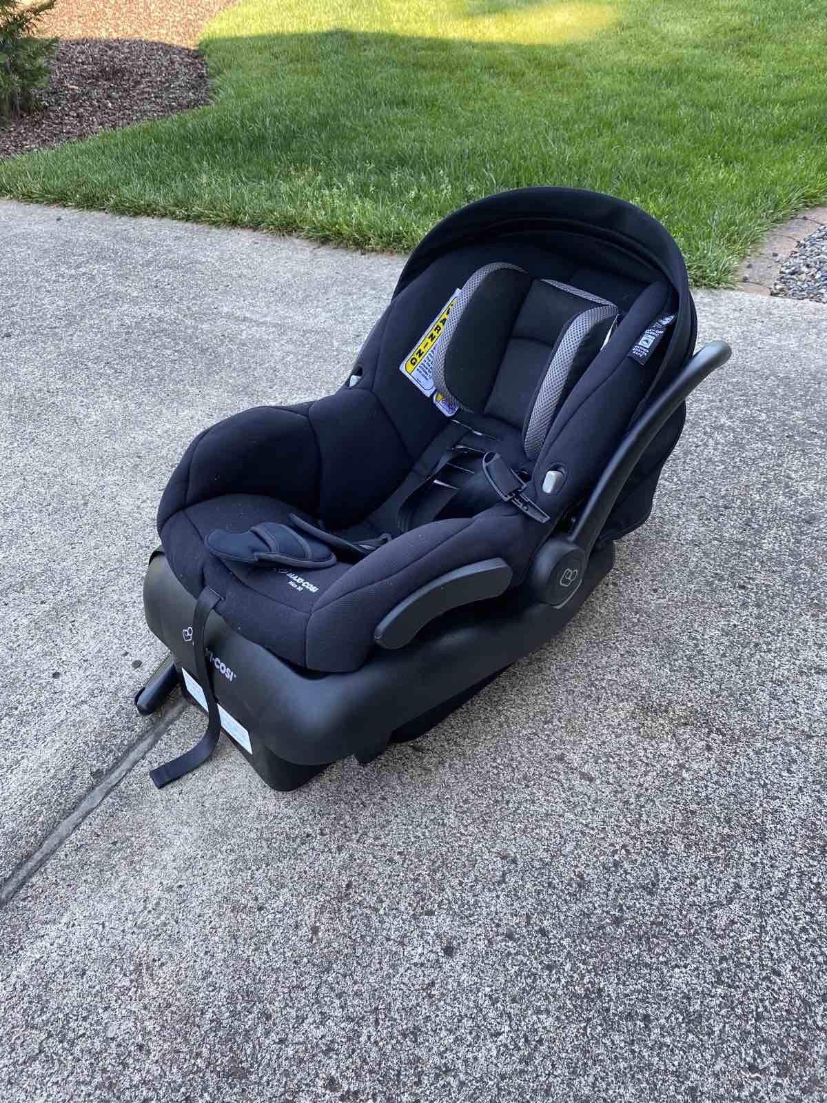 Maxi-Cosi Mico 30 Infant Car Seat with Base, Night Black, One Size Rear