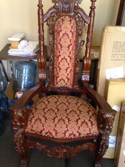 Lion king chair