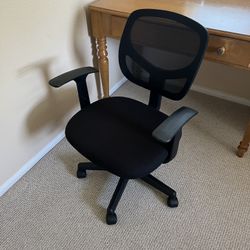 Black Adjustable Office Chair