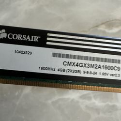  4GB XMS3 DDR3 RAM B.M.O