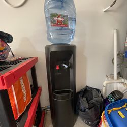 Oasis Water Dispenser 