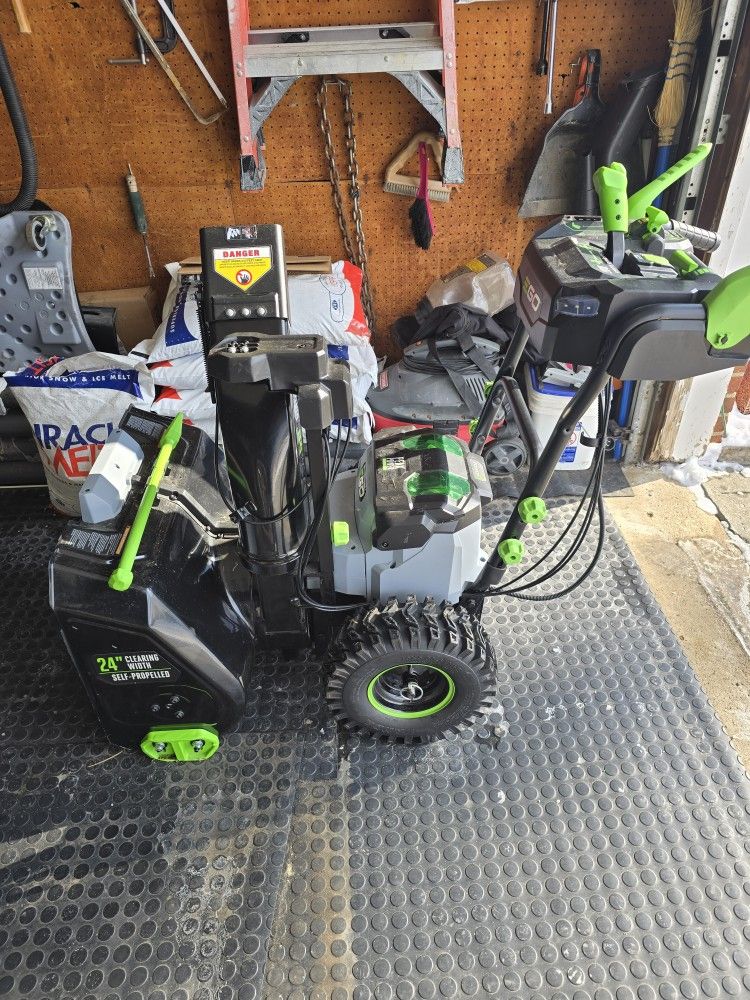 EGO Power+ Peak Power SNT2405 24 in. Two stage 56 V Battery Snow Blower Kit (Battery & Charger) W/ TWO 7.5 AH BATTERIES