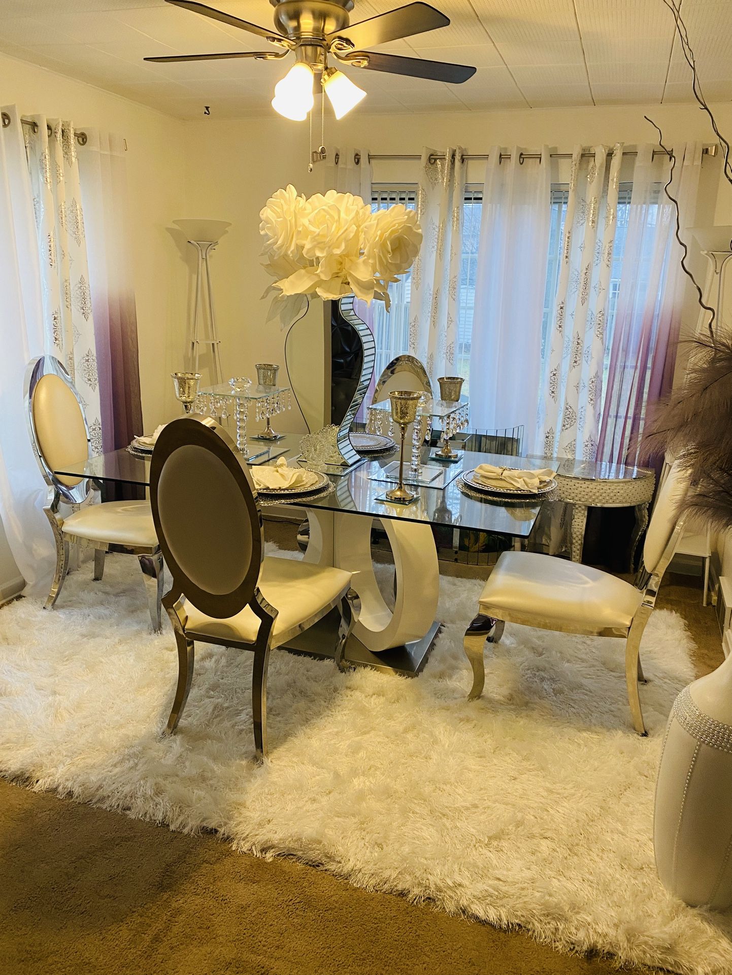 ELEGANT GLASS DINING TABLE SET 
