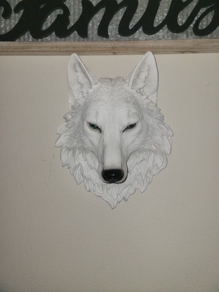 Large Wolf Head Wall Hanger
