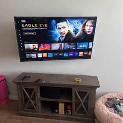 58” Vizio Smart Tv With Full Motion Wall Mount Included 
