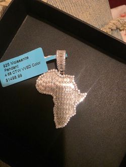 Silver moissanite Africa pendant