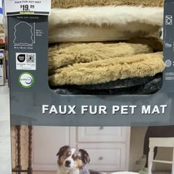 Brentwood Faux Fur Pet Mat