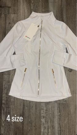 Size 4 only in white lulu
