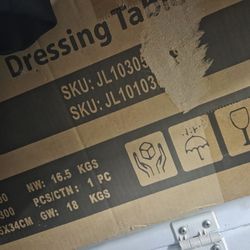 Dining Set  150 Dish