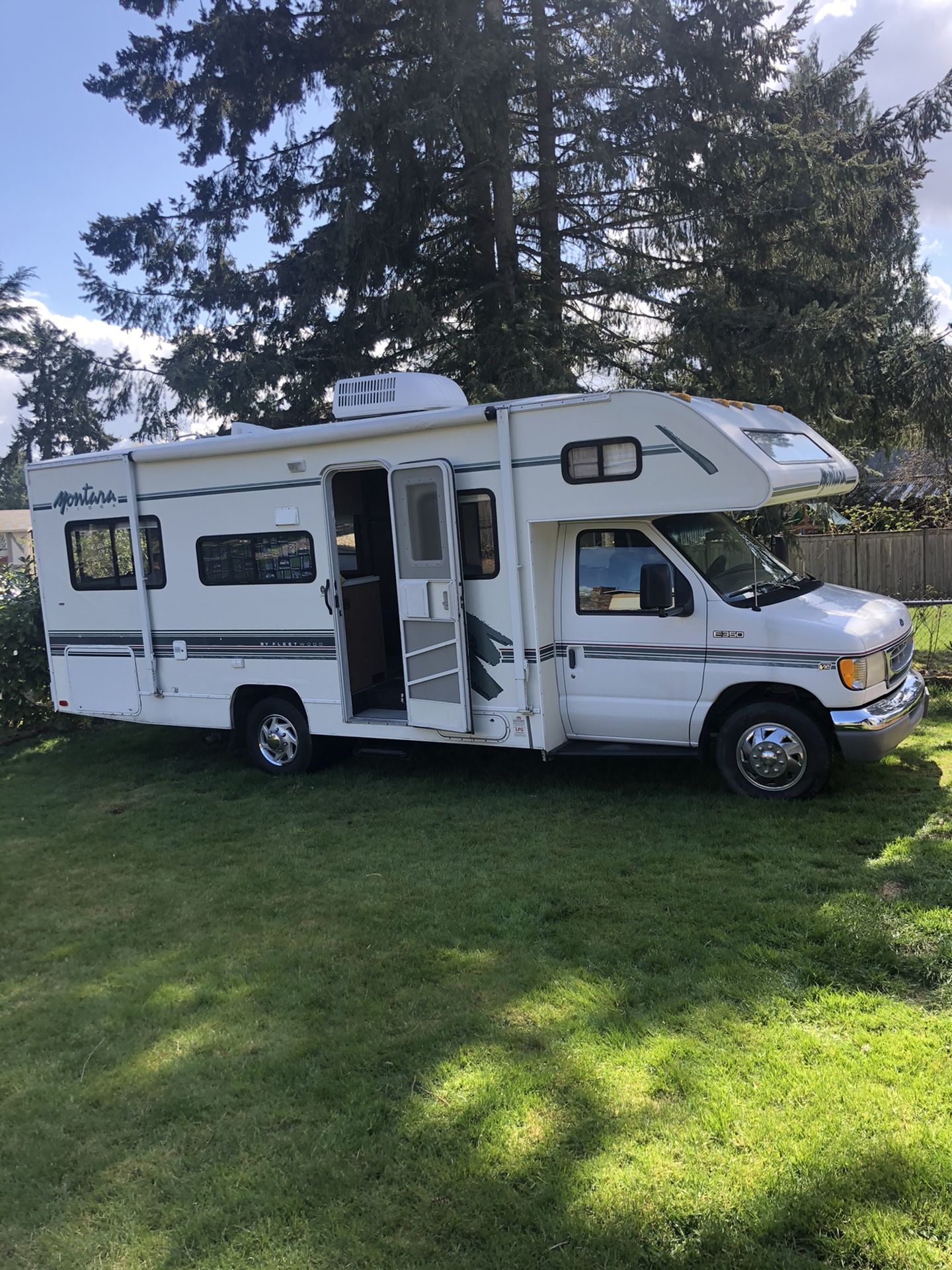 1997 Class C 24’ MONTARA TIOGA FLEETWOOD for Sale in Renton, WA - OfferUp