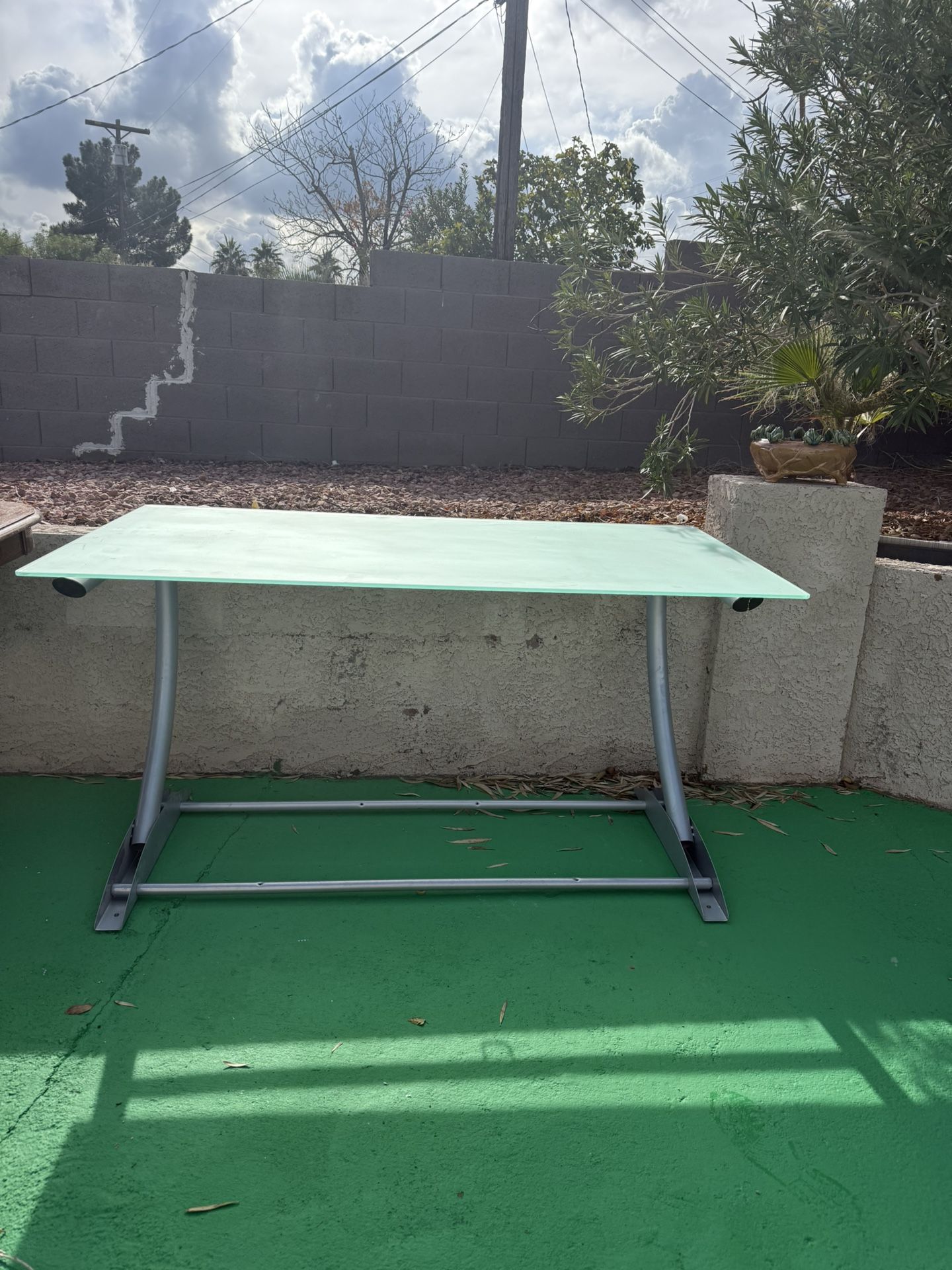 Mesa De Escritorio Con Vidrio / Desk With Glass Top
