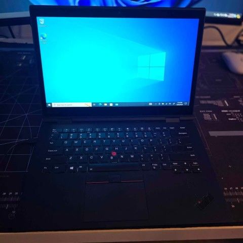 Lenovo ThinkPad X1 Yoga 3rd Gen 2in1 Laptop
