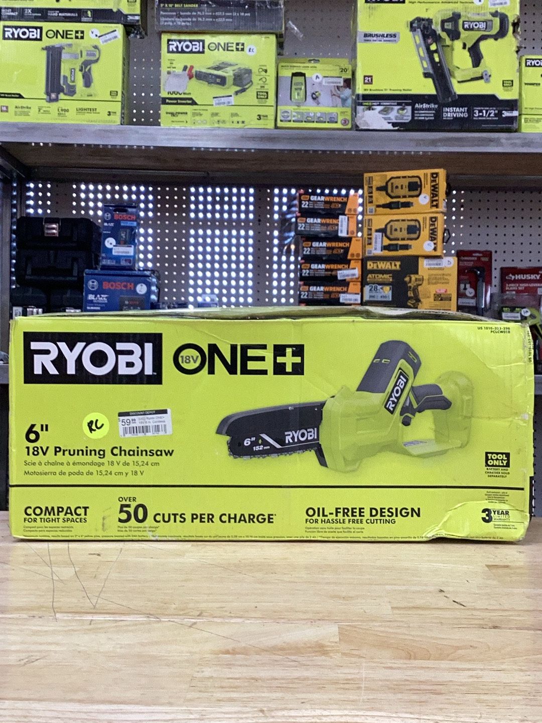 RYOBI ONE+ 18V 6 in. Cordless Battery Compact Pruning Mini Chainsaw (Tool Only)