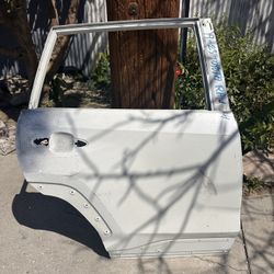 2019-2024 TOYOTA RAV4 REAR RIGHT DOOR 👉👉ASK FOR PRICE 