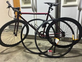 Fixie Road Bike with Extra Wheelset