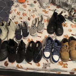 Sapatos De Niño Size 13