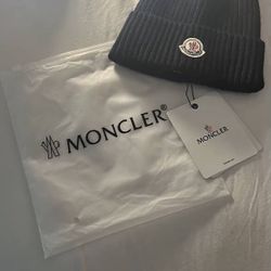 MONCLER winter beanie